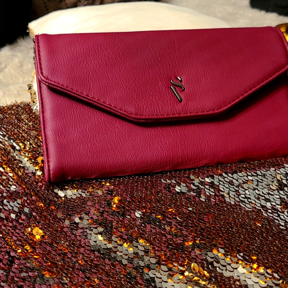 Simply Vera Wang Wallet.